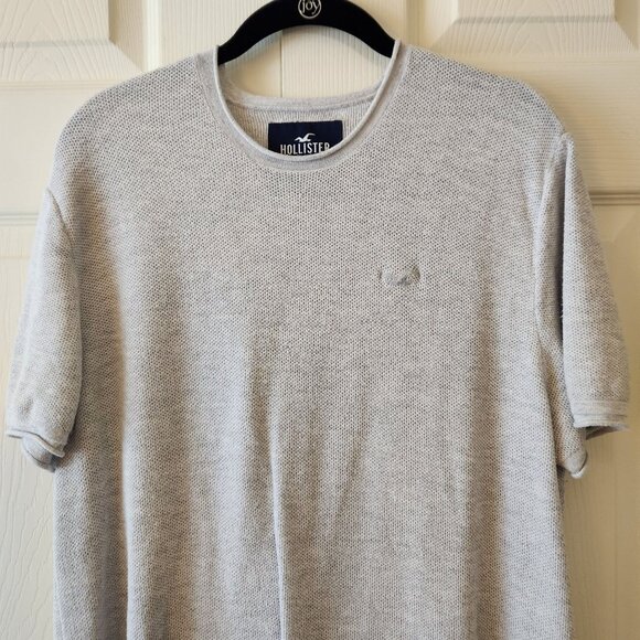Hollister Women's Light Gray Textured Knit Short Sleeve Long T-Shirt Size L - Picture 2 of 9